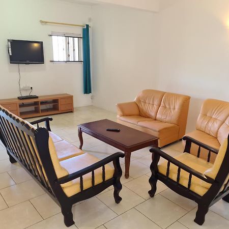 Aparthotel Oasis Tropical Pereybere Beach Exterior foto