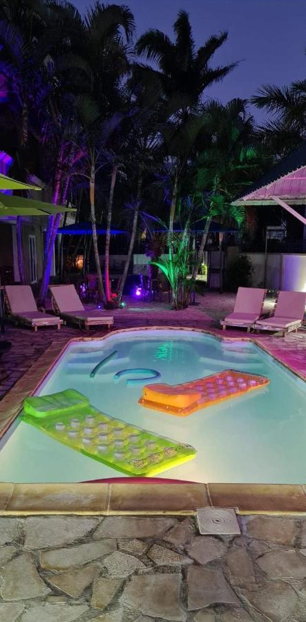 Aparthotel Oasis Tropical Pereybere Beach Exterior foto